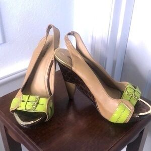 Bertinni shoes size 7.5 brown tan green gold